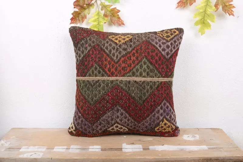 Rot-grünes Patchwork-Wurfkissen, 16x16 besticktes Kissen