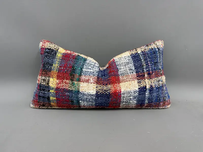 Almohada de lanzamiento Kilim tejida a mano, almohada Kilim vintage de 12x24 pulgadas