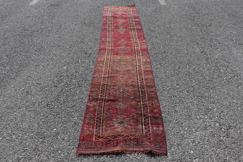 Türk Vintage Halı 2.3x11.3 ft (69x344 cm), Herki Kırmızı Yün Halı - 1