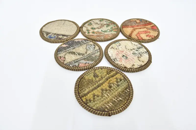 Juego de posavasos verdes y bronce, posavasos de alfombra duraderos y elegantes