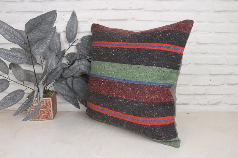Vintage Kilim Throw Pillow, Pillow for Sofa, Sustainable Pillow Sham, 20x20 Red Cushion Case, Interior Designer Pillow, Pillow Cover - 4