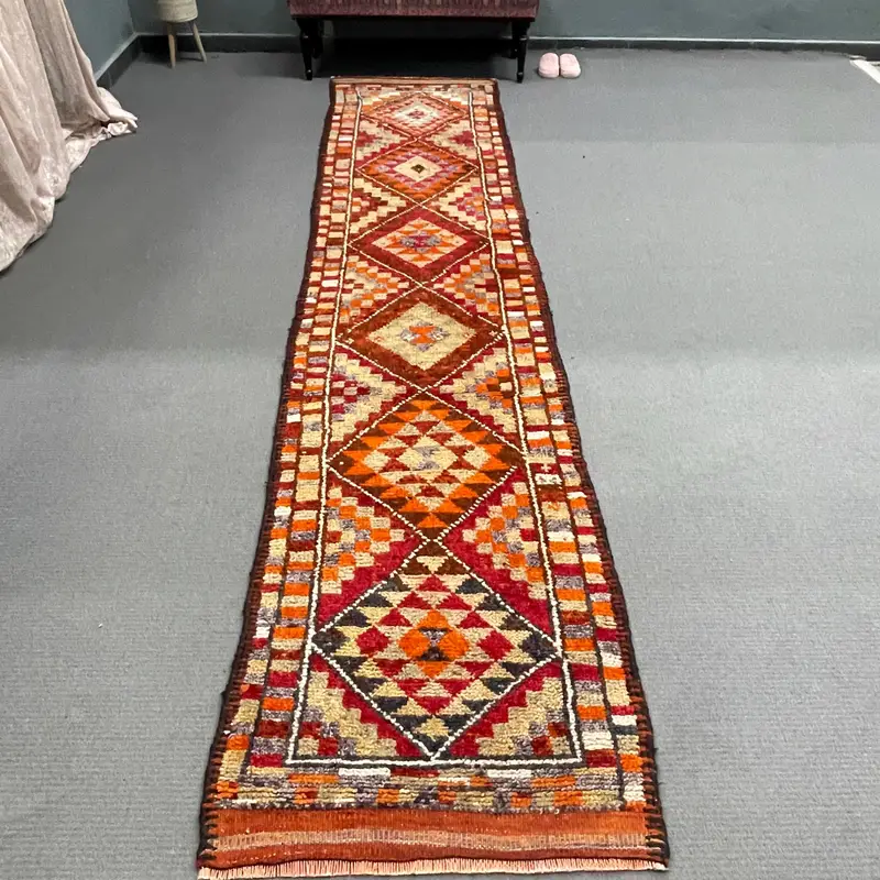 Türkischer Vintage-Teppich, 2,7x12,4 ft Läuferteppich, rot-orange gepunkteter Wollteppich - 1