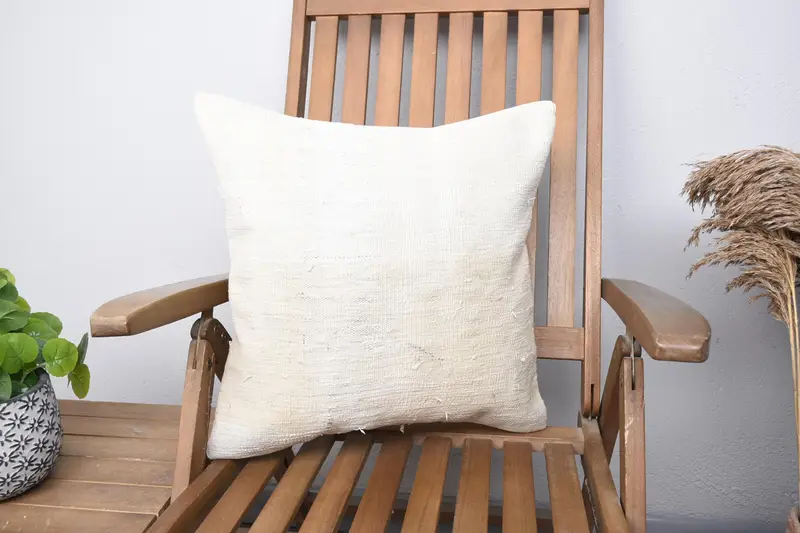 クリームトルコギフト枕、18x18インチバレンタインギフトソファユーロシャム - 1