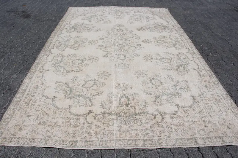 7.3x11.7 ft Oversize Vintage Rug, White Bordered Turkish Rug - 1