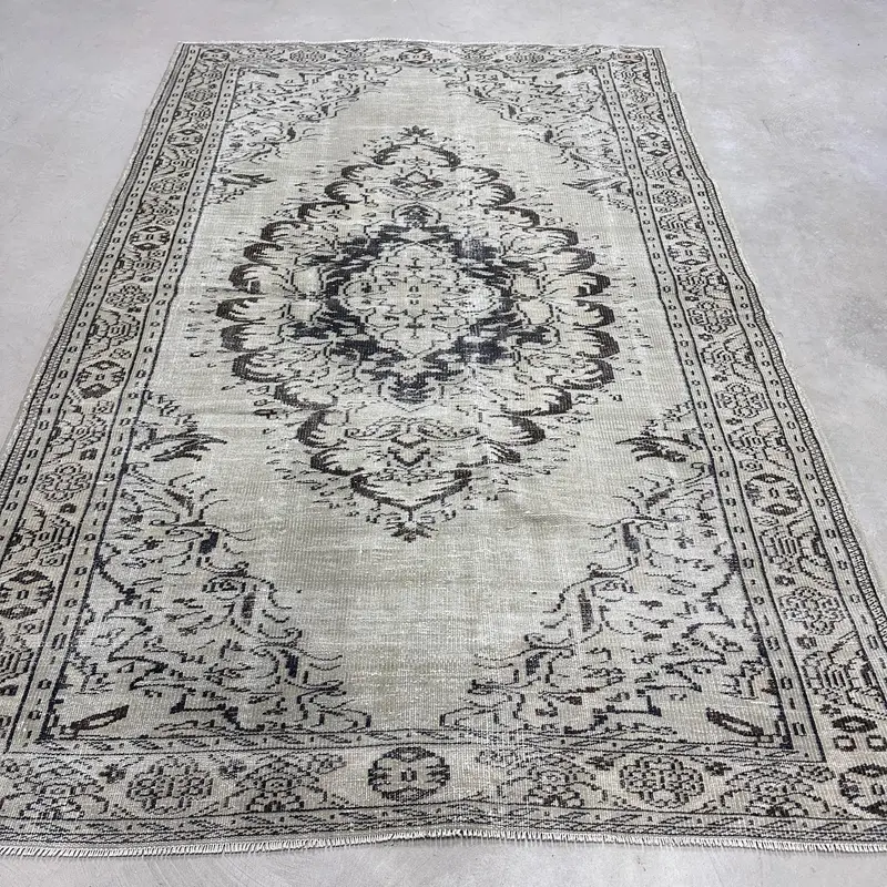 Türkischer großer Teppich 6,2 x 9,6 Fuß (190 x 293 cm), Oushak-grauer südwestlicher Vintage-Teppich - 1