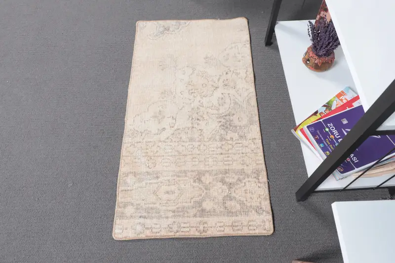 Vintage Türk Halısı 1,7x3,2 ft (51x97 cm), Oushak Kahverengi Ombré Halı - 1