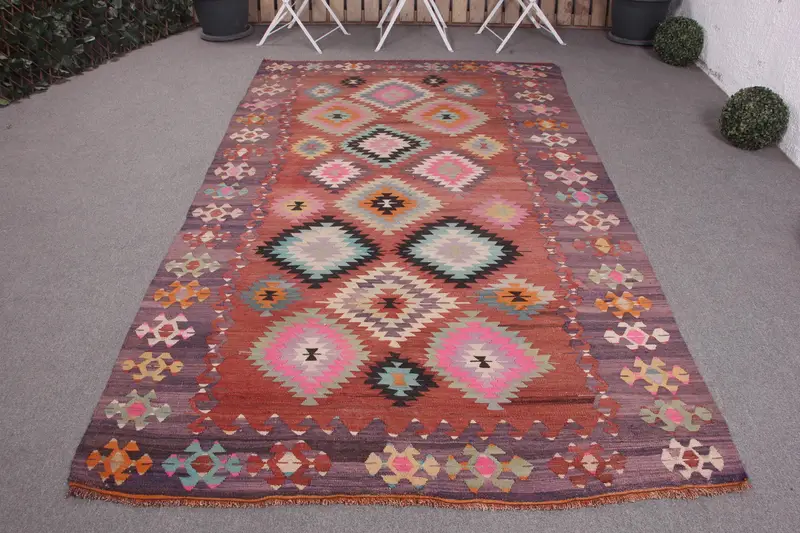 Alfombra de camuflaje púrpura hecha a mano, decoración única de 5,3x9 pies