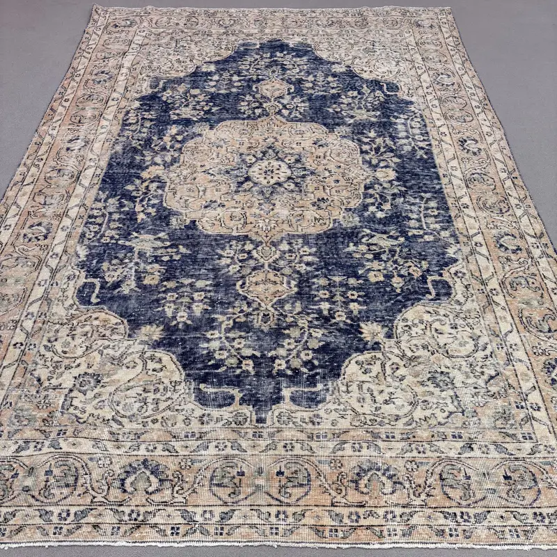 Blue Oriental Rug, 0.6x10.5 ft Elegant Home Decor