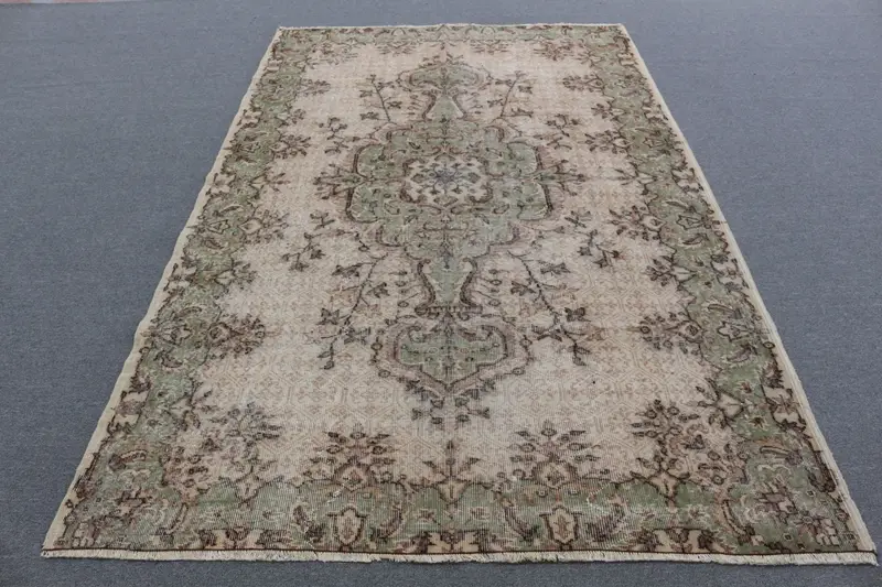 Kahverengi Oryantal Halı, 8,7x8,73 ft Yeşil Vurgulu