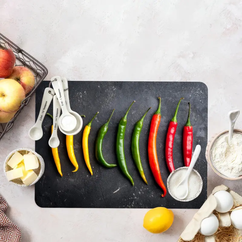 Temperli Cam Kesme Tahtası, Kaymaz Ayaklı Modern Mutfağın Vazgeçilmezi