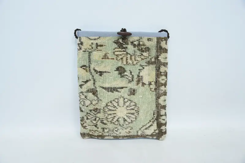 ヴィンテージモチーフのウールショルダーバッグ、ボヘミアン＆ヒッピーキリムバッグ