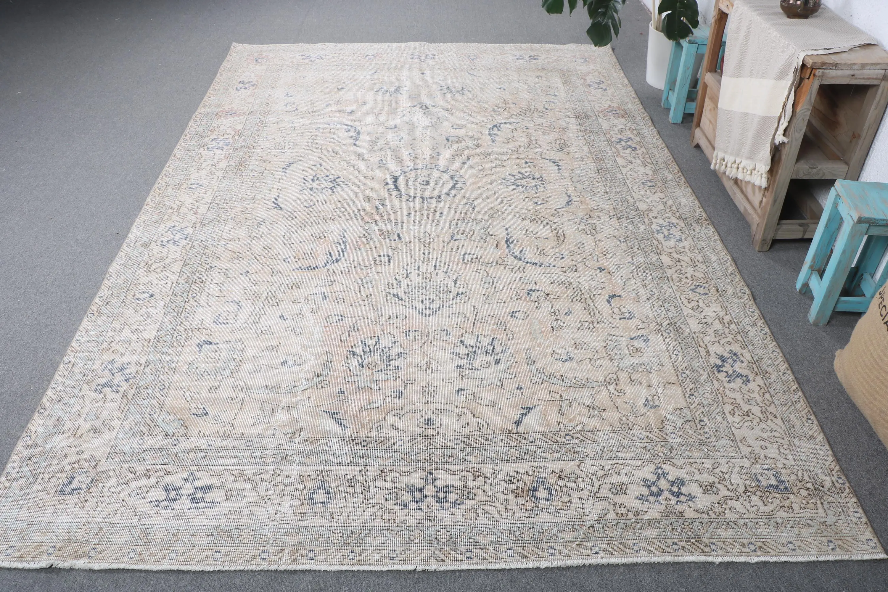 6.3x9.8 ft Vintage Halı, Halı, Mavi Puantiyeli Halı Yün - 1