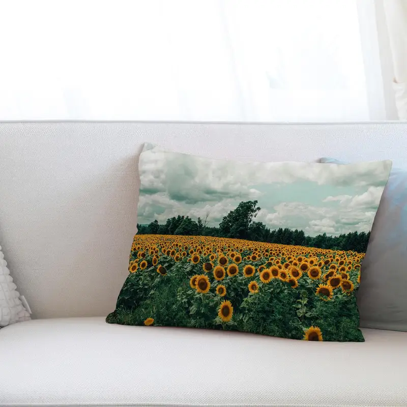 Bedrucktes Kissen mit Sonnenblumenfeld-Landschaft – moderner Wohndekor-Akzent