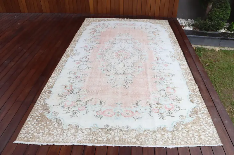 5.6x9.7 ft Halı, Büyük Vintage Halı, Beyaz Oushak Puantiyeli Halı - 1