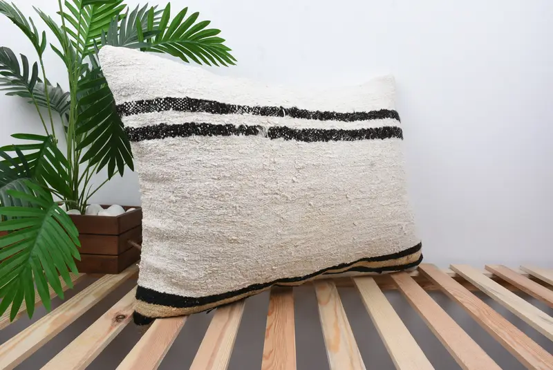 Handmade Kilim Cushion, Boho Pillow Sham Cover, Morroccon Kilim Cushion Cushion, Pillow, 20x28 White Cushion Cover, Gift Pillow - 4