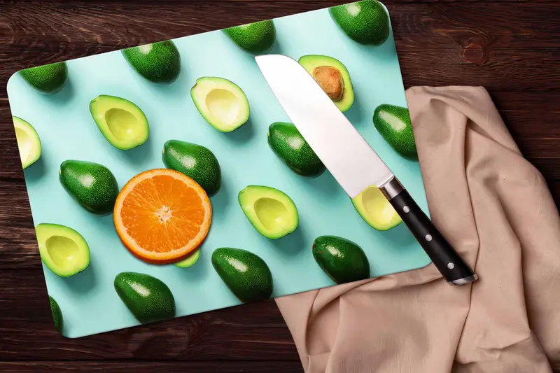 滑り止めの足付きのトレンディなグリーンガラスまな板