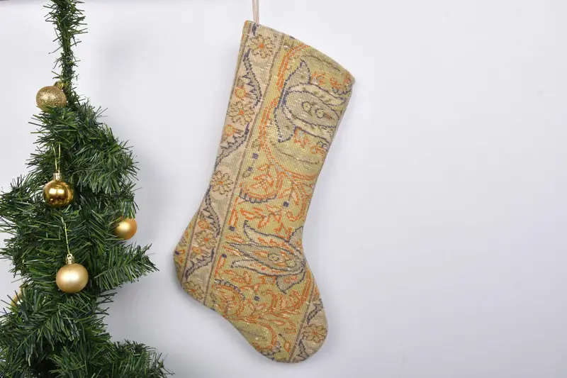 Şenlikli Noel Süsleri Deseni, 7 İnç Tatil Çorabı