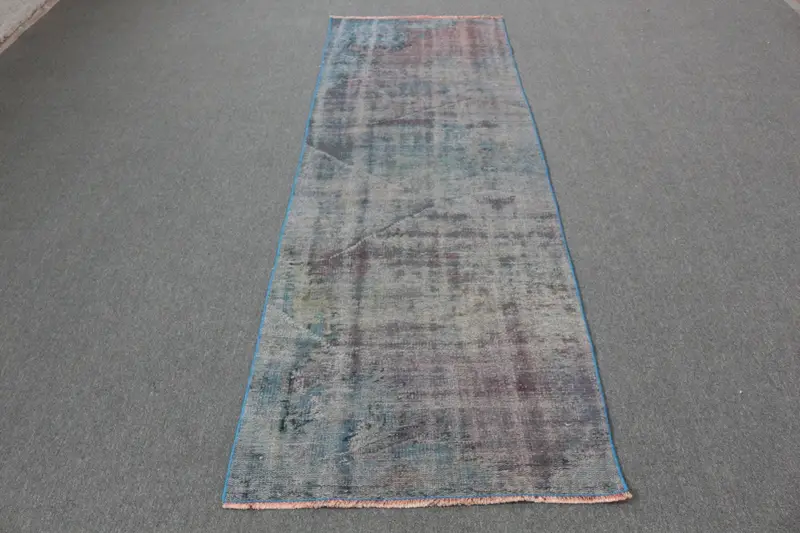 レッドアクセント付きブルーラグ、2.8x8.4フィートのエレガントなフローリング