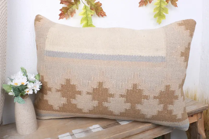 Turkish Kilim Pillow, Boho Pillow Sham Cover, Crochet Pattern Pillow Sham, Vintage Kilim Pillow, 16x24 Beige Pillow, Pillow Case - 4