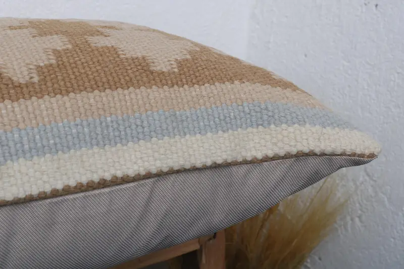 Turkish Kilim Pillow, Boho Pillow Sham Cover, Crochet Pattern Pillow Sham, Vintage Kilim Pillow, 16x24 Beige Pillow, Pillow Case - 6