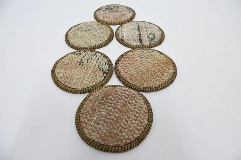 Beiger und orangefarbener Kelim-Untersetzer, langlebiger und dekorativer Untersetzer