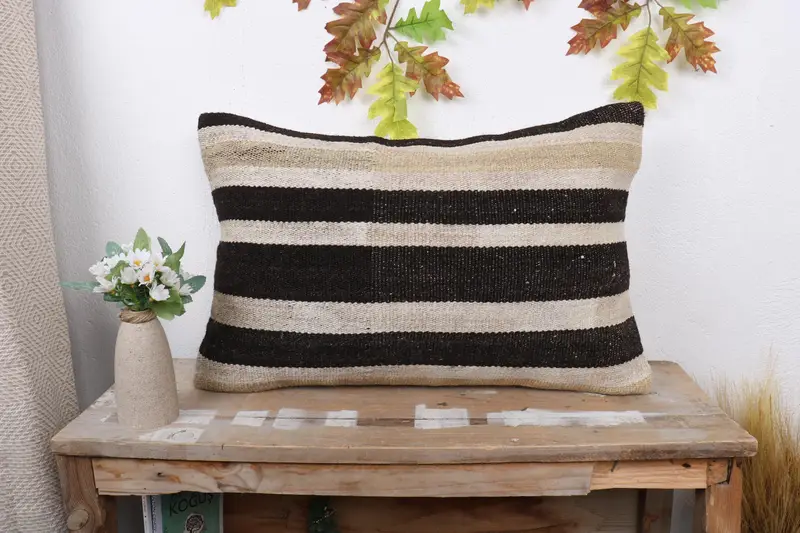 Vintage Pillow, 16x24 Beige Pillow Cover, Interior Designer Pillow, Handmade Kilim Cushion, Yoga Pillow, Pillow Cover, Designer Throw Cushion Case - 1