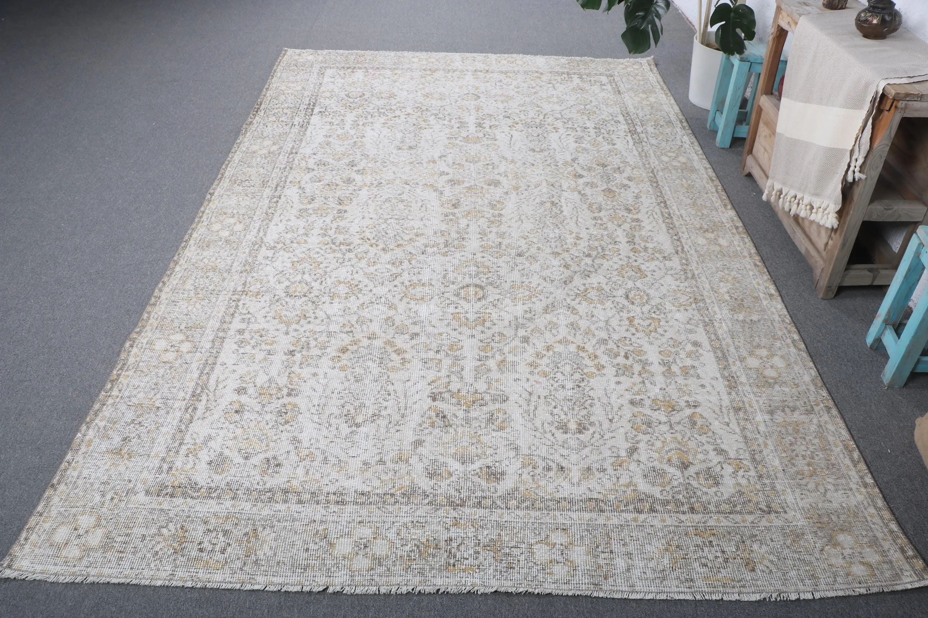 Turkish Large Rug 5.9x9.1 ft, White Gray Check Rug Wool - 1