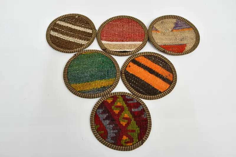 Juego de posavasos redondos bohemios, posavasos tribales naranjas y verdes