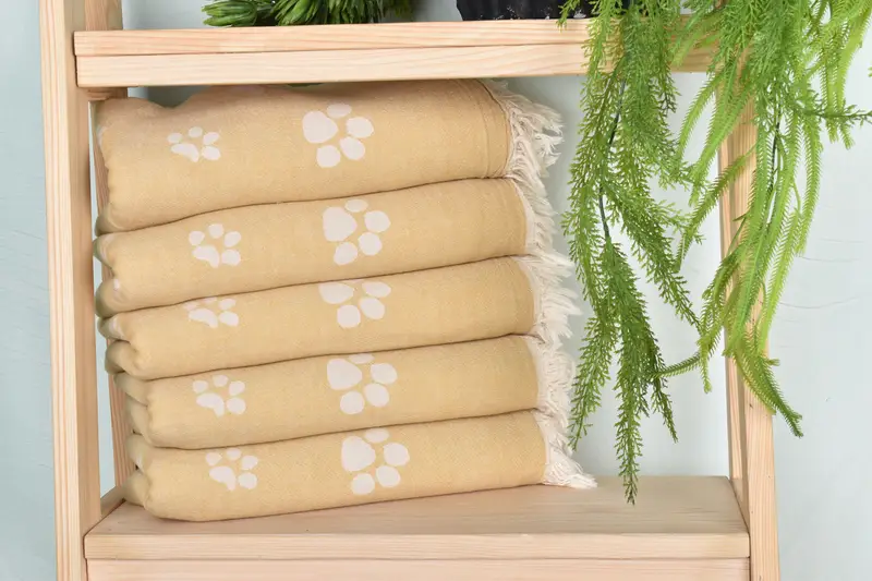 Baby Boy Gift, Personalized Bridesmaid Gift, Travel Towel, Decorative Towel, 70x36 Cotton Paw Design Towel, Peshtemal Towel, Lightweight towel - 2