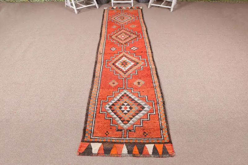 Vintage Türk Herki Halısı 2.8x12.2 ft, Kırmızı Yolluk Çiçekli Yün Halı - 1