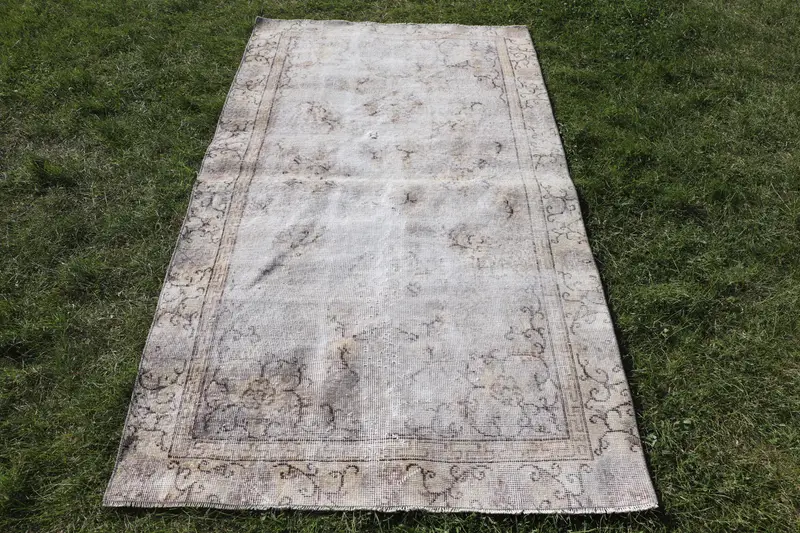 Alfombra Elegante Beige 1,1x1,8m Diseño Bordeado