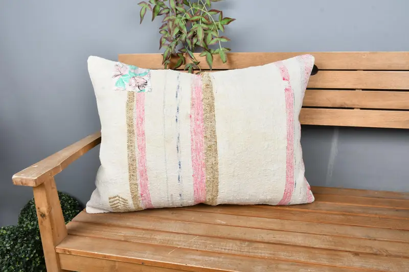 Kilim Cushion Sham, 20x28 White Cushion Cover, Office Chair Pillow Cover, Boho Pillow, Pillow for Couch, Pillow Sham, Wool Kilim Pillow Pillow Cover - 1