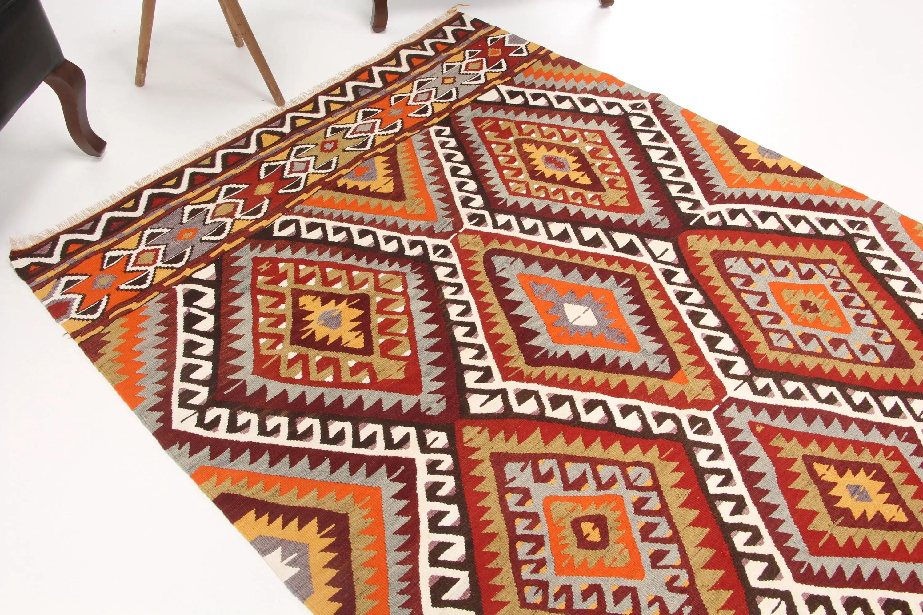 Vintage Area Rug 5x8 ft (152x243 cm), Turkish Red Ombré Rug - 1