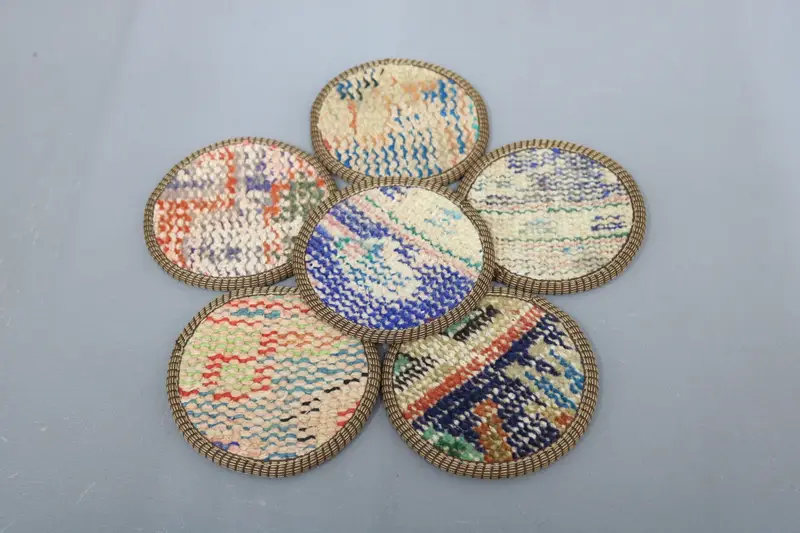 Posavasos étnico beige y bronce, posavasos duradero y elegante