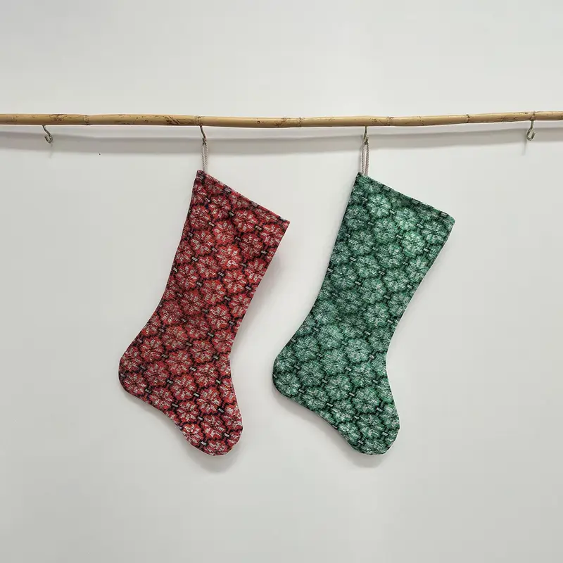 Medias con estampado floral vintage: diseño elegante, cómodo y único