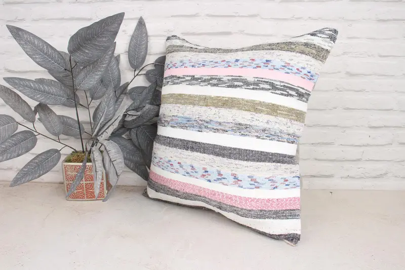 Handmade Kilim Cushion, Antique Pillows, 20x20 Pink Pillow Cover, Vintage Kilim Pillow, Pillow Case, Sofa Bolster Cushion Cover - 4