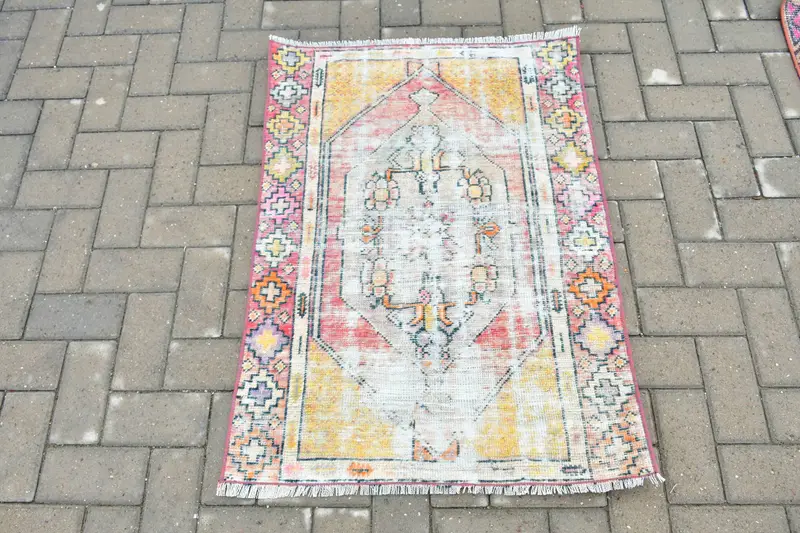 Vintage Small Rug 2.5x3.3 ft, Turkish Oushak Red Plants & trees Wool Rug - 1