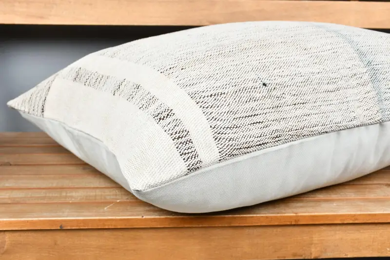 20x28 White Pillow, Turkish Corner Cushion Cover, Cushion, Turkish Pillow, Kilim Pillow Cover, Kilim Rug Pillow, Vintage Pillow - 4