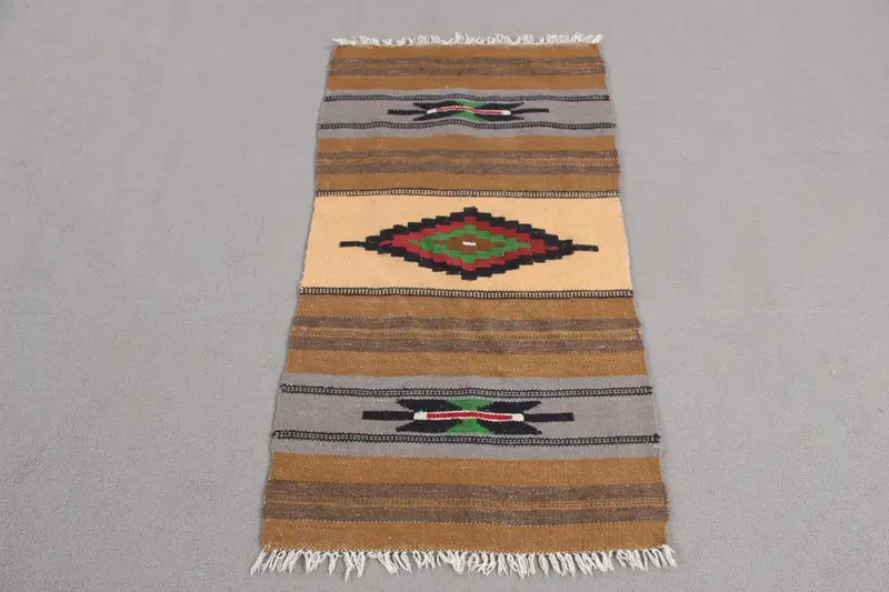 Brown Floral Rug, 2.1x3.9 ft Elegant Decor