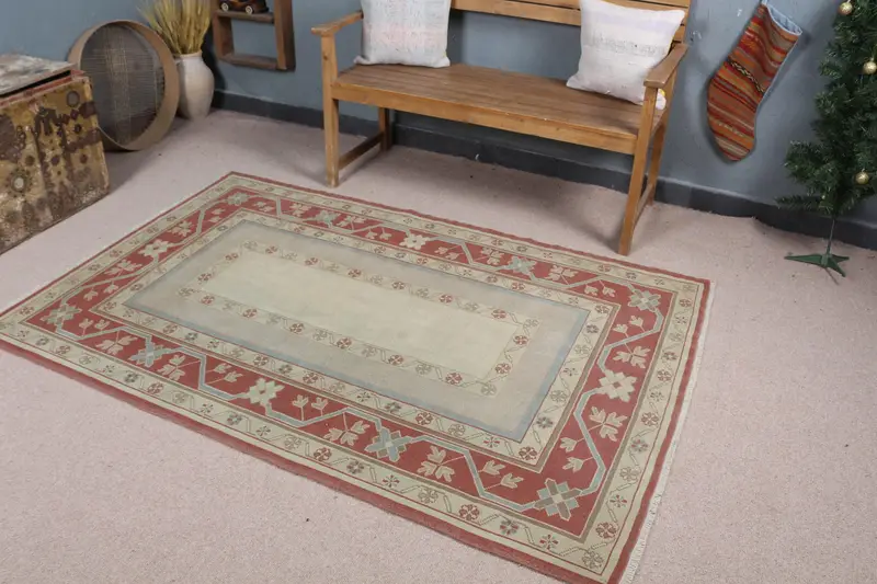 Beige & Red Patchwork Rug, 127x195 cm Elegant Decor