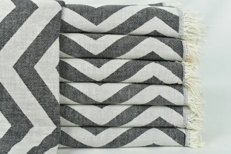 Embroidery Towels, 70x40 Cotton Zigzag Design Towel, Bath towel, Guest Towel, Sand-resistant Turkish towel for travel, Custom Gift, Best Beach Towel - 3