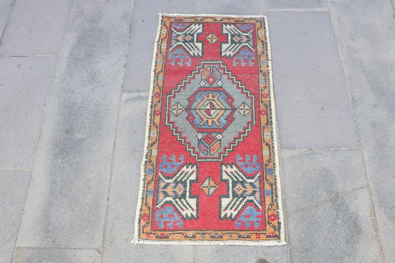 Vintage Rug, Small 1.6x3.2 ft Turkish Rug, Red Solid Wool Rug - 1