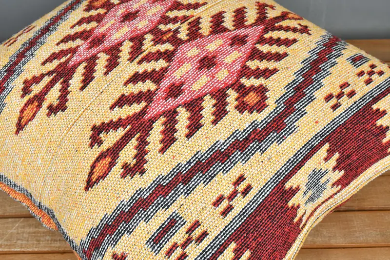 Vintage Kilim -Kissen, 24x24 Beige Kissen Schein, ethnischer Kilimteppichkissen, Häkelmuster -Kissenschein, Kissenschein, Boho -Kissenscheinabdeckung - 3