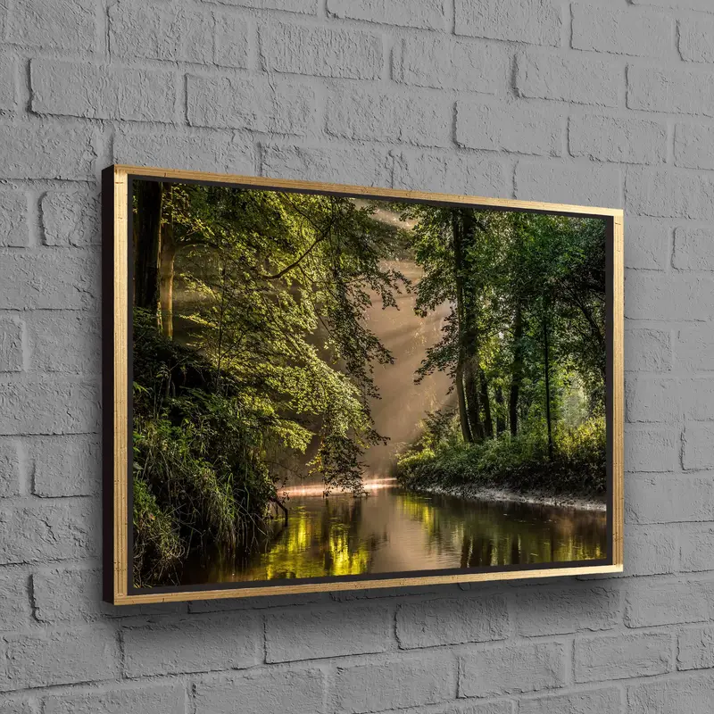 Arte en lienzo impreso con paisaje elegante del río y una granja