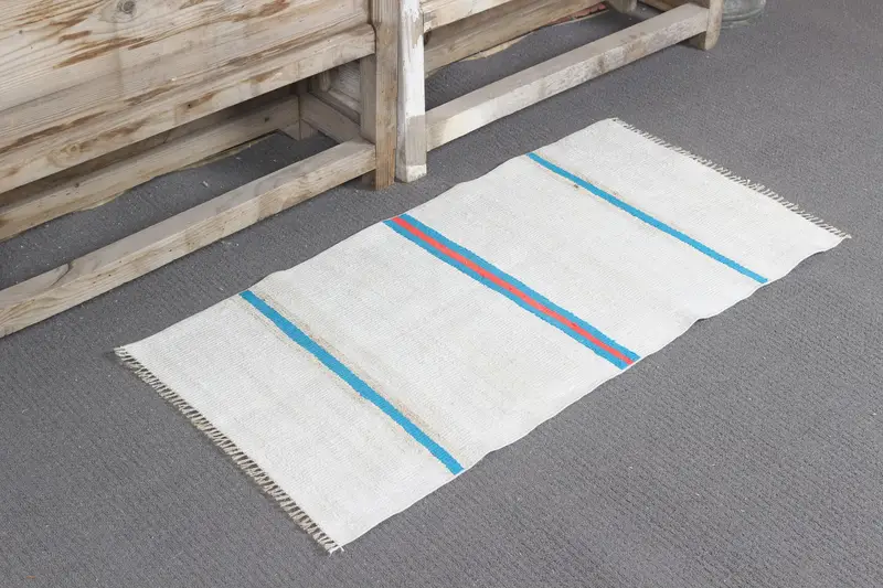 Vintage Rug, 1.7x3.2 ft Small Rug, White Solid Wool Turkish Rug - 1