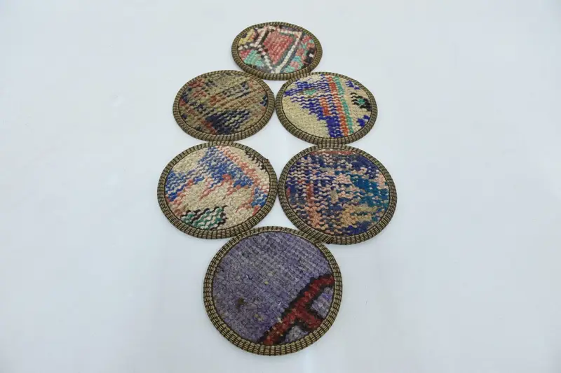 Blauer und beiger runder Untersetzer, langlebiger und stilvoller Untersetzer