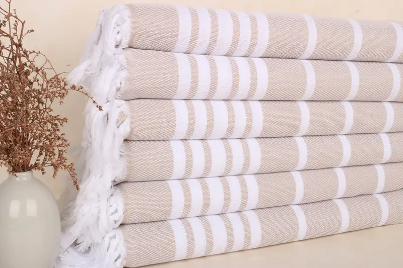 ホームギフト用パーソナライズされたベージュコットンハンドタオル、20x40インチ