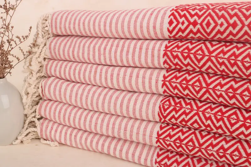 İş Arkadaşına Hediye Kırmızı Pamuk Havlu, 38x75 İnç