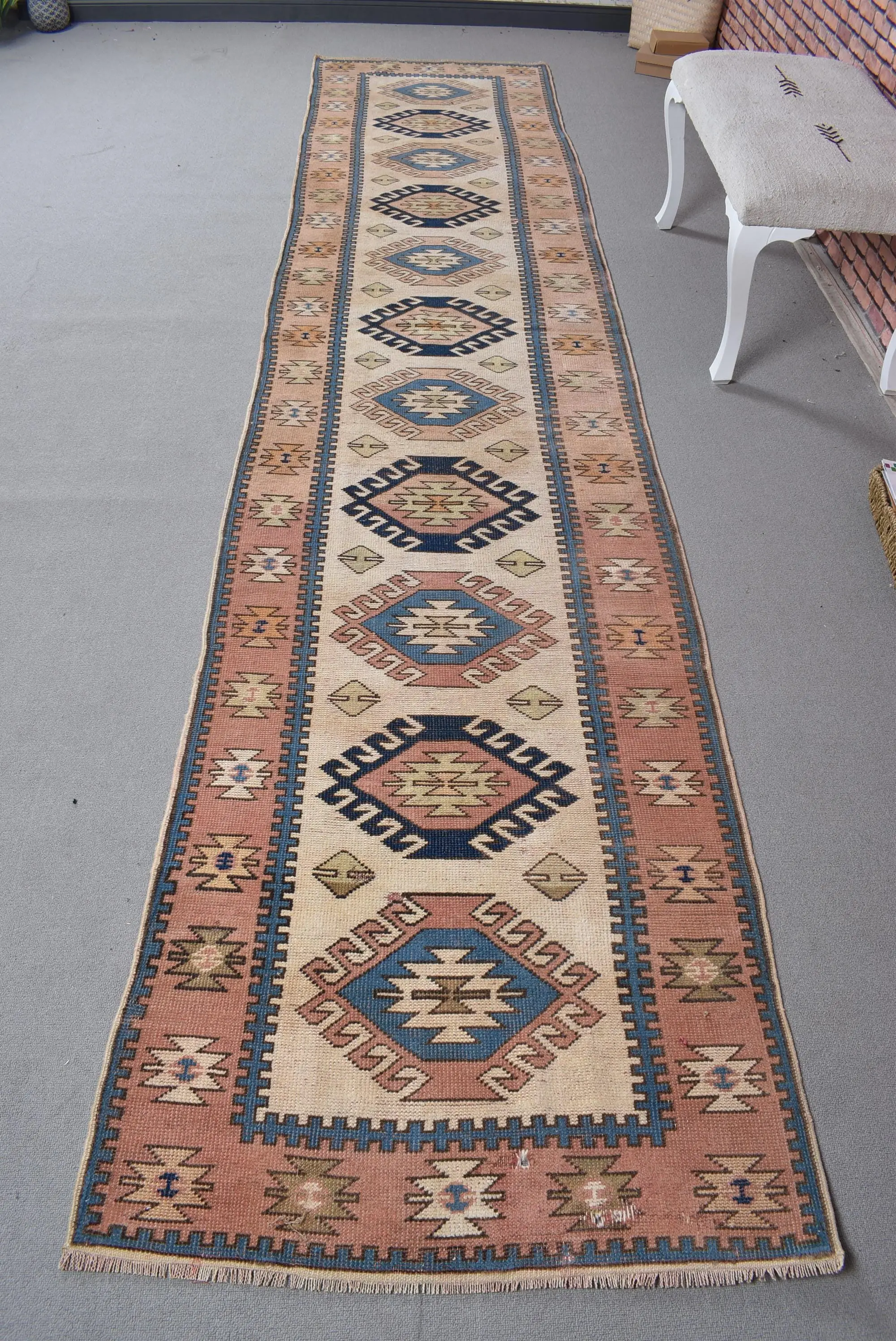Vintage türkischer Teppich 3x13,3 Fuß, brauner Läufer-Patchwork-Wollteppich - 1