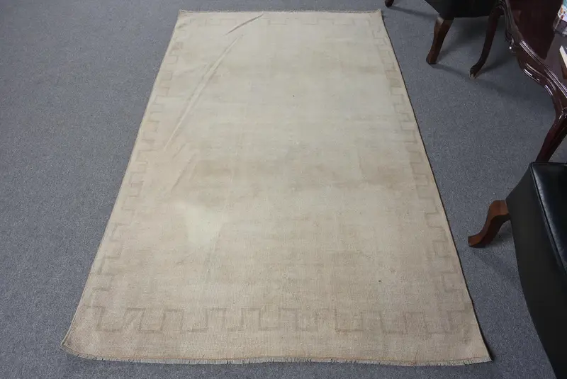 Zarif Bej ve Kahverengi İran Halısı, 4x6 ft Şık Dekor